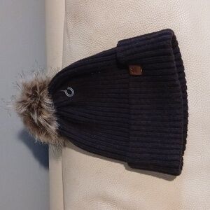 Lucky Brand Pom Pom Tobogan NWOT